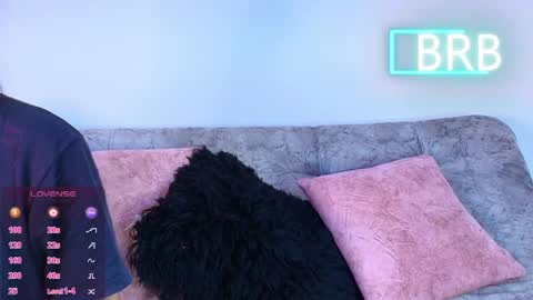 Jules and Gia online show from May 2026 09:17:01 AM