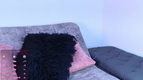 Jules and Gia online show from June 2026 09:14:01 AM