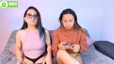 Jules and Gia online show from June 2026 06:22:02 PM