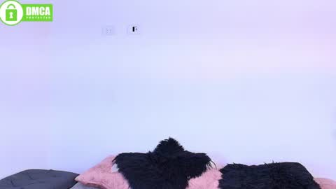Jules and Gia online show from June 2026 04:42:02 PM