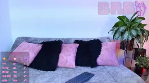 Jules and Gia online show from June 2026 09:19:02 AM
