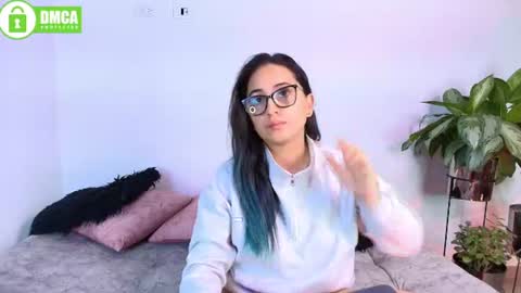 Jules and Gia online show from July 2026 09:44:01 AM
