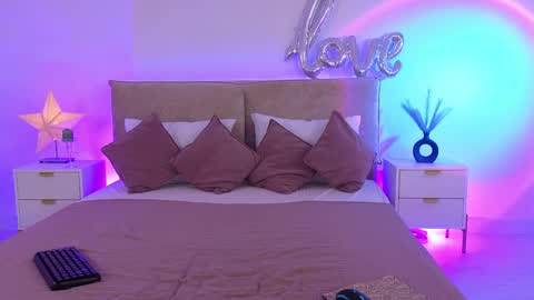 Jules Nightt online show from April 2026 09:24:01 PM