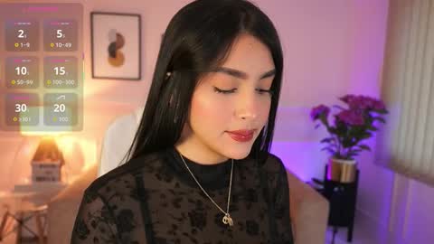 Snapshot of julesbennet chatting on October 2025 11:32:02 AM Jules Bennett online show from October 2025 11:32:02 AM