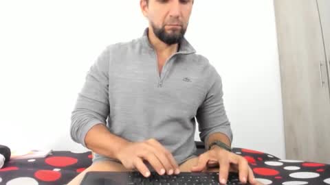 Snapshot of juleslake2 chatting on December 2025 01:07:01 PM juleslake2 online show from December 2025 01:07:01 PM