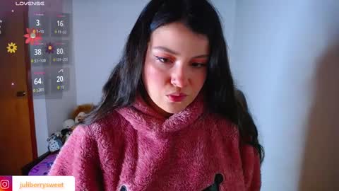 Juliana online show from October 2025 09:36:01 PM