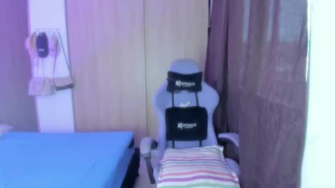 juli_santos_22 online show from May 2026 10:26:02 PM