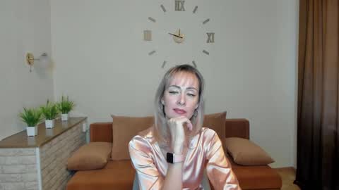 julia__cherry_ online show from December 2024 10:52:01 AM