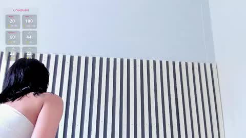 Snapshot of julia_musee chatting on January 2026 08:07:01 PM online show from January 2026 08:07:01 PM