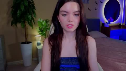 Snapshot of julia_ortega chatting on November 2025 02:17:01 PM Julia online show from November 2025 02:17:01 PM
