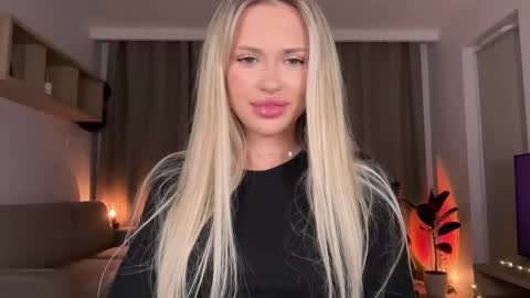 Snapshot of julia_rle chatting on September 2025 10:03:02 PM Julia R Le online show from September 2025 10:03:02 PM