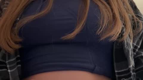 Julia R Le online show from March 2026 02:05:02 AM