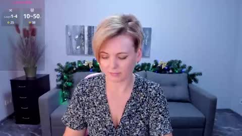 Julia online show from January 2025 03:49:02 PM