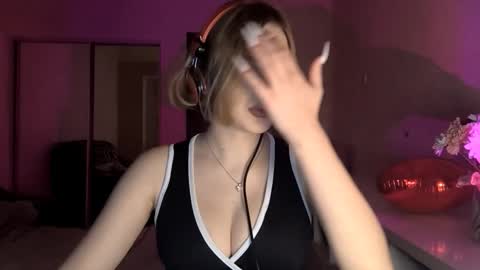 Snapshot of juliahupman chatting on February 2026 06:25:02 PM Kate online show from February 2026 06:25:02 PM