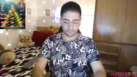 Snapshot of julian1225_ chatting on December 2024 01:47:02 AM Julian online show from December 2024 01:47:02 AM