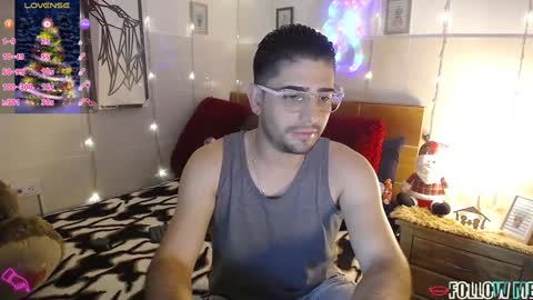 Snapshot of julian1225_ chatting on December 2024 04:49:01 PM Julian online show from December 2024 04:49:01 PM