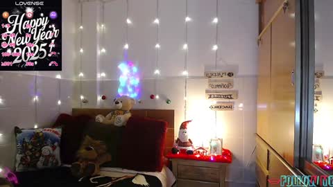 Snapshot of julian1225_ chatting on January 2025 02:01:01 AM Julian online show from January 2025 02:01:01 AM