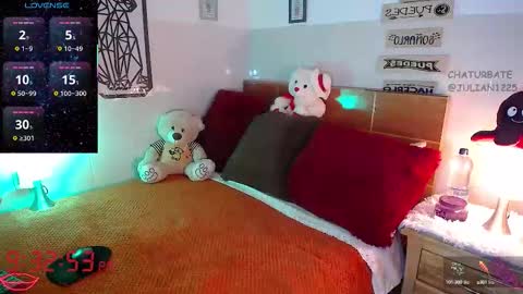 Snapshot of julian1225_ chatting on October 2025 02:32:01 AM Julian online show from October 2025 02:32:01 AM