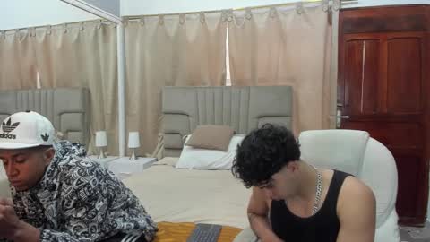 Snapshot of julian_billy chatting on March 2025 02:51:02 PM julian billy online show from March 2025 02:51:02 PM