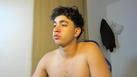 Snapshot of julian_billy chatting on November 2025 07:52:02 AM julian billy online show from November 2025 07:52:02 AM