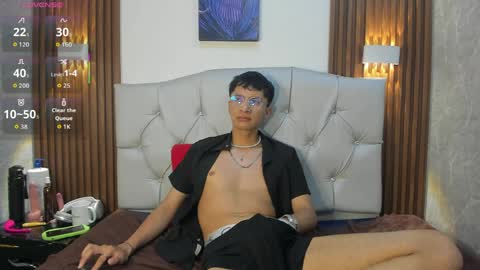 Julian Fox online show from May 2026 09:01:02 PM