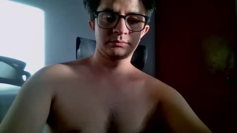 Snapshot of julian_mora7 chatting on November 2025 11:24:01 PM Julian Mora online show from November 2025 11:24:01 PM