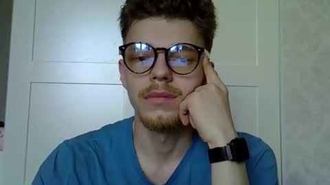 julian_velvet online show from June 2026 12:05:02 PM