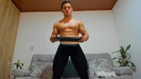 Snapshot of julian_wallace chatting on December 2024 04:13:02 AM julian_wallace online show from December 2024 04:13:02 AM