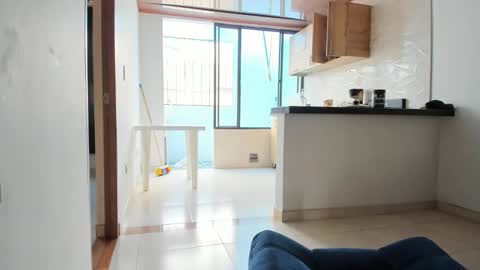 Snapshot of julian_wallace chatting on October 2025 03:14:02 PM julian_wallace online show from October 2025 03:14:02 PM