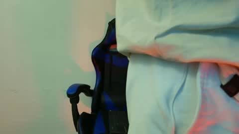 julian_wallace1 online show from July 2026 11:36:01 PM