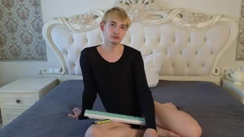 Snapshot of julian_win chatting on May 2026 09:58:01 AM Eren online show from May 2026 09:58:01 AM