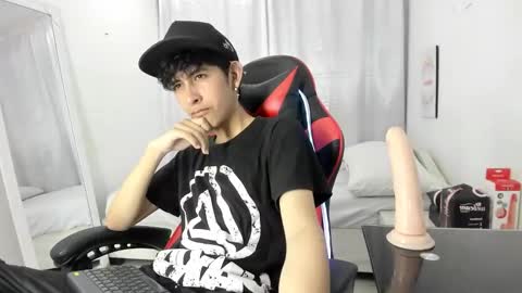 Snapshot of julian_xp chatting on March 2026 08:24:02 PM Julian online show from March 2026 08:24:02 PM