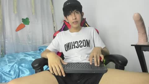 Snapshot of julian_xp chatting on April 2026 07:26:02 PM Julian online show from April 2026 07:26:02 PM