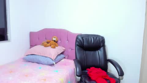 juliana Aristizabal  online show from May 2026 02:51:01 AM