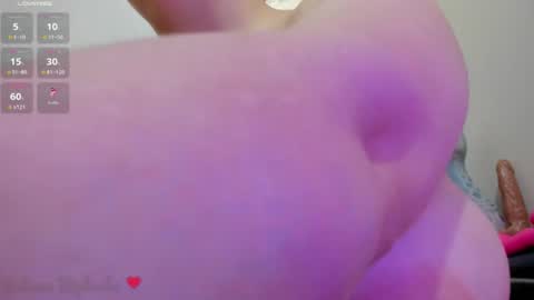 Juliana online show from June 2026 07:07:01 PM