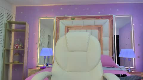 juliana_diamond_ online show from June 2026 02:58:01 AM
