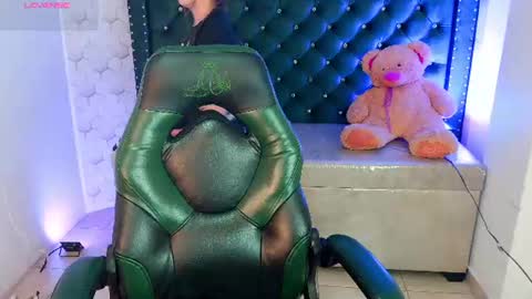 juliana_diamond_ online show from July 2026 03:22:02 AM