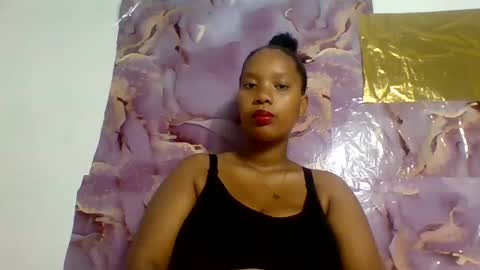 Julianah online show from July 2026 01:15:02 PM
