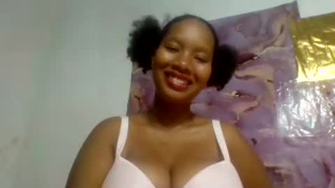 Julianah online show from July 2026 01:02:02 PM