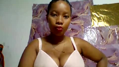 Julianah online show from July 2026 01:08:02 PM