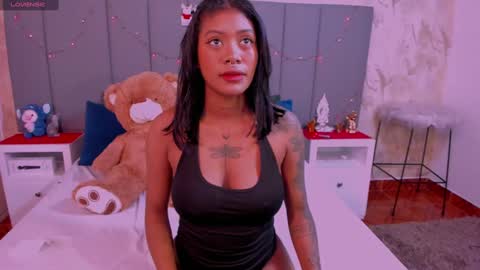 Snapshot of julianamiller chatting on December 2024 02:17:01 AM juli online show from December 2024 02:17:01 AM