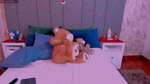 Snapshot of julianamiller chatting on January 2025 04:22:02 AM juli online show from January 2025 04:22:02 AM