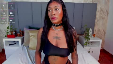 Snapshot of julianamiller chatting on November 2025 01:05:02 AM juli online show from November 2025 01:05:02 AM