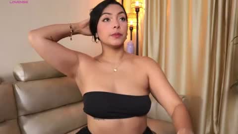 Juliana online show from July 2026 10:03:01 PM
