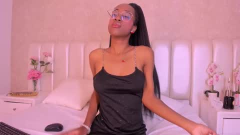 Snapshot of julianaross_ chatting on February 2026 02:09:02 PM online show from February 2026 02:09:02 PM