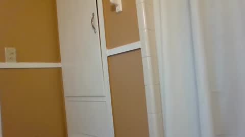 Snapshot of julianaxxxrose chatting on December 2024 05:45:02 PM Texas Mamasita online show from December 2024 05:45:02 PM