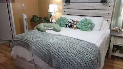 Snapshot of julianaxxxrose chatting on March 2026 02:41:01 AM Texas Mamasita online show from March 2026 02:41:01 AM