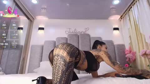 juliane_swee1 online show from June 2026 12:57:02 AM