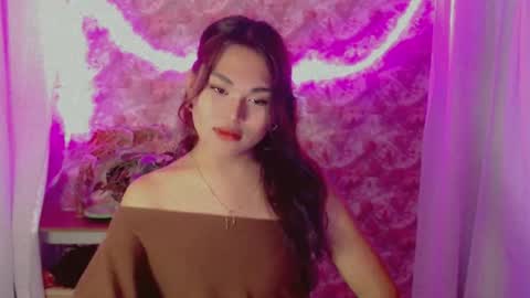 julianfoxs online show from July 2026 07:19:02 PM
