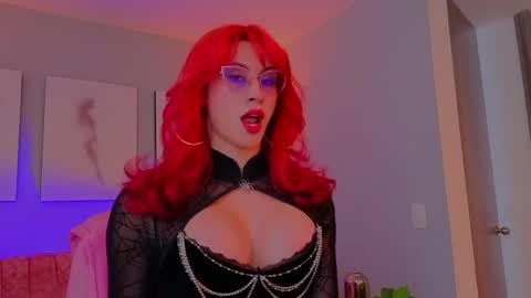 Snapshot of julianna_saenz chatting on May 2026 04:13:01 PM Juliana online show from May 2026 04:13:01 PM